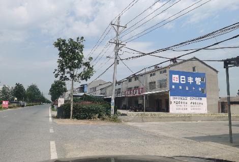 金堂如何能保证墙体广告的醒目性？